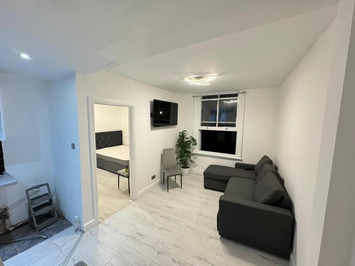 One Bedroom Flat 2nd Floor Victoria Appartamento *