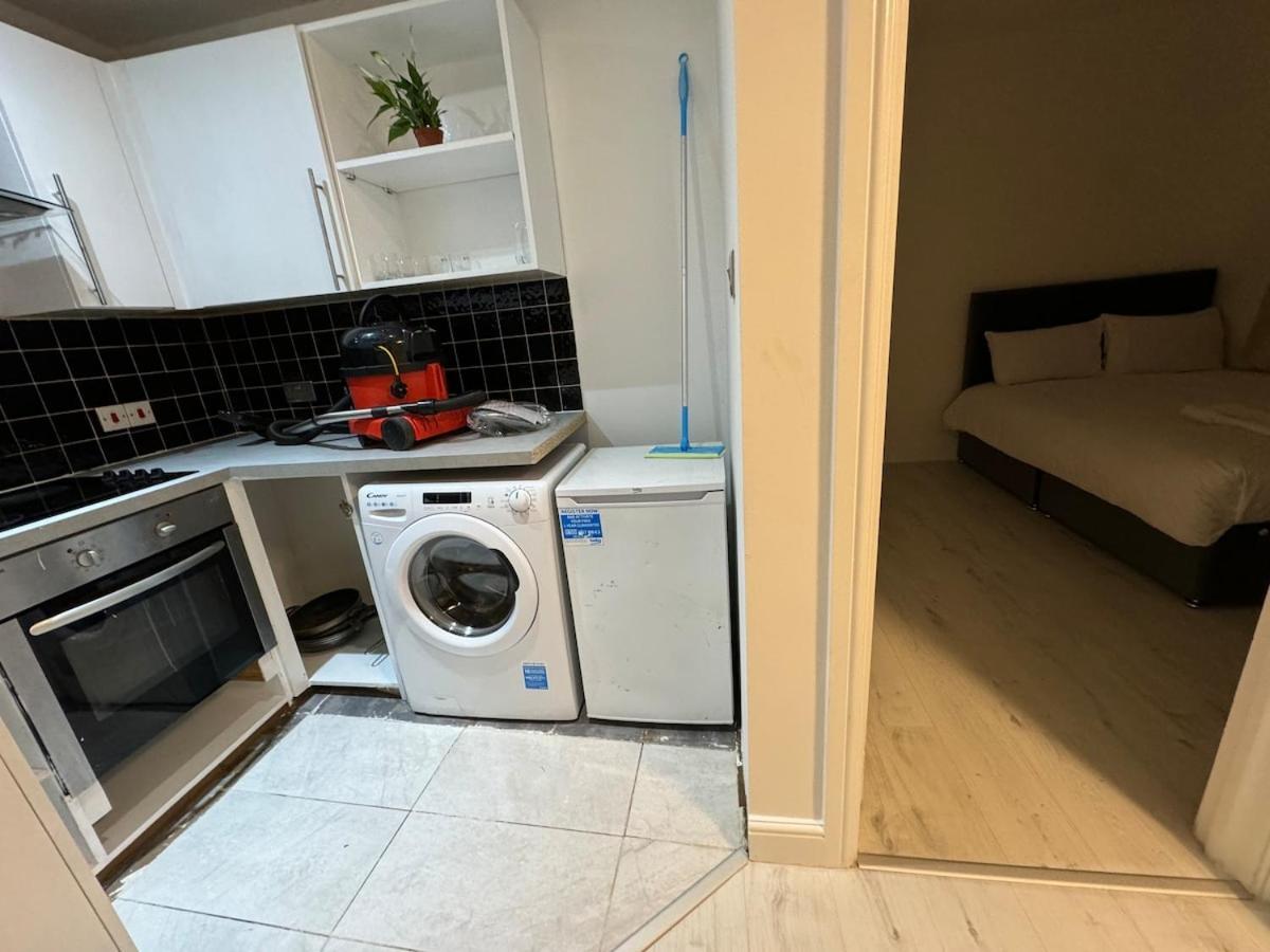 Appartamento One Bedroom Flat 2nd Floor Victoria Londra