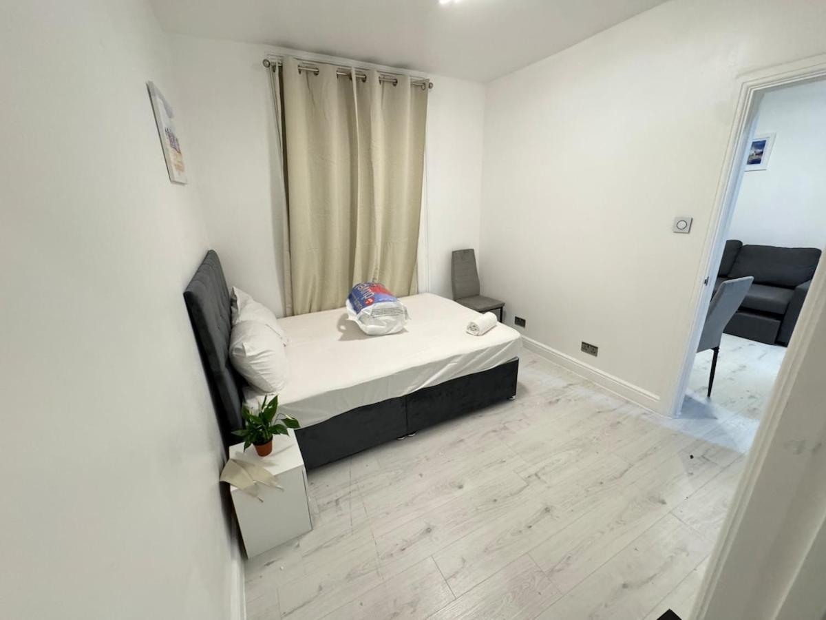 One Bedroom Flat 2nd Floor Victoria Appartamento *