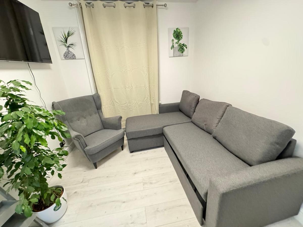 One Bedroom Flat 2nd Floor Victoria Appartamento