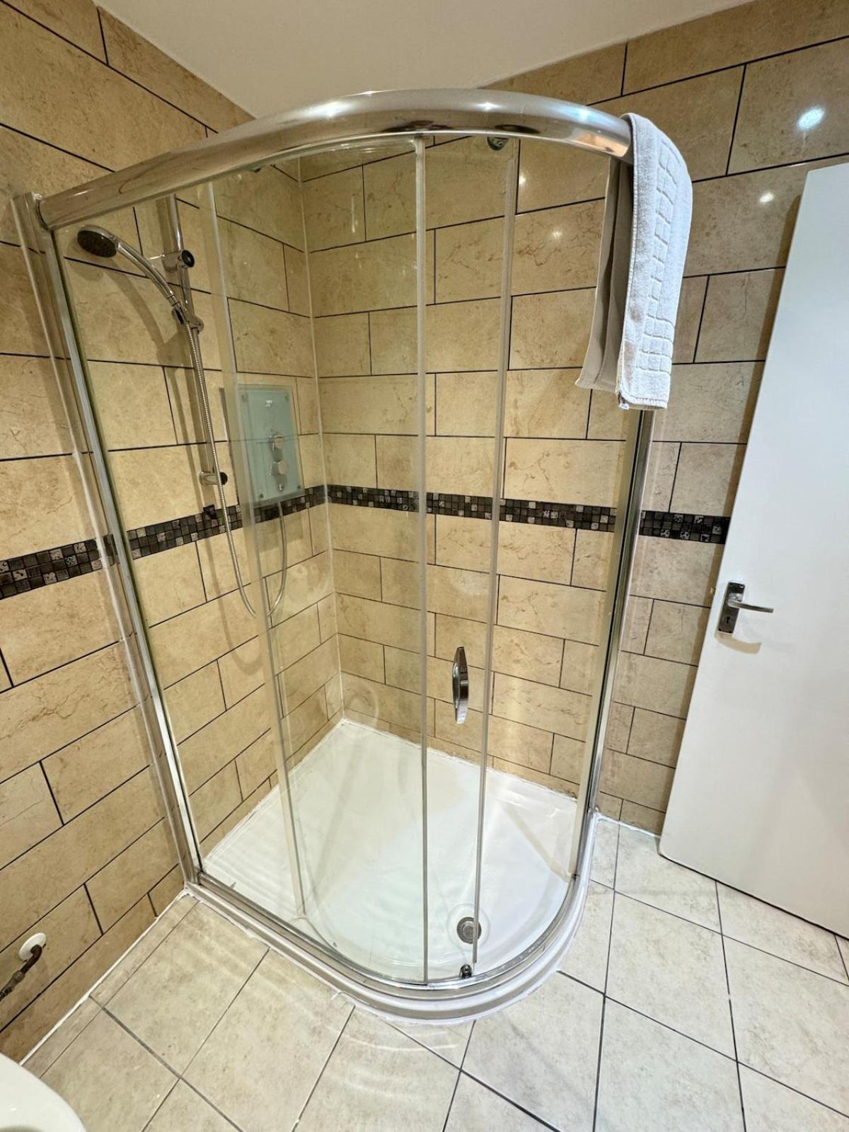 One Bedroom Flat 2nd Floor Victoria Londra