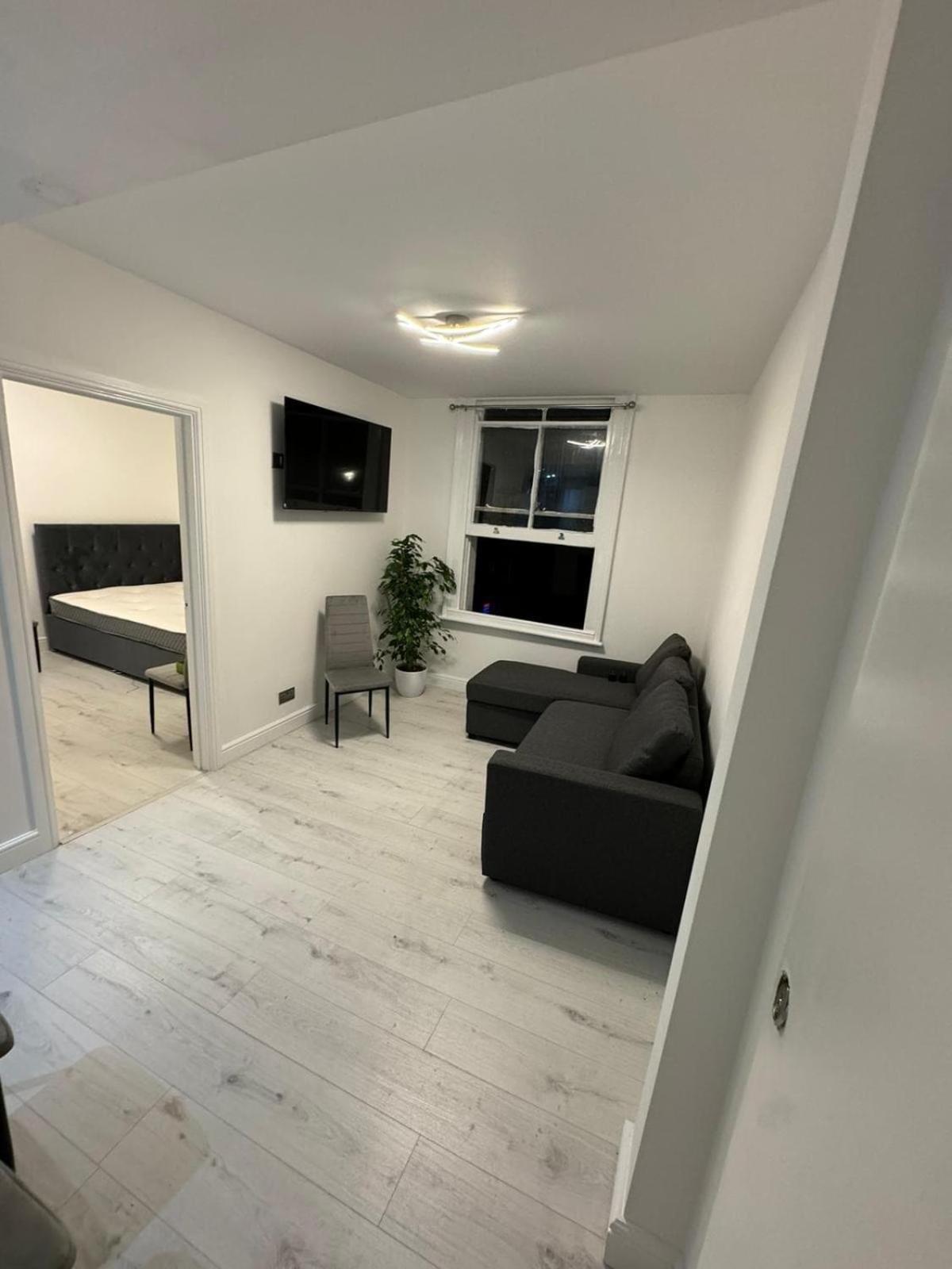 One Bedroom Flat 2nd Floor Victoria Appartamento *