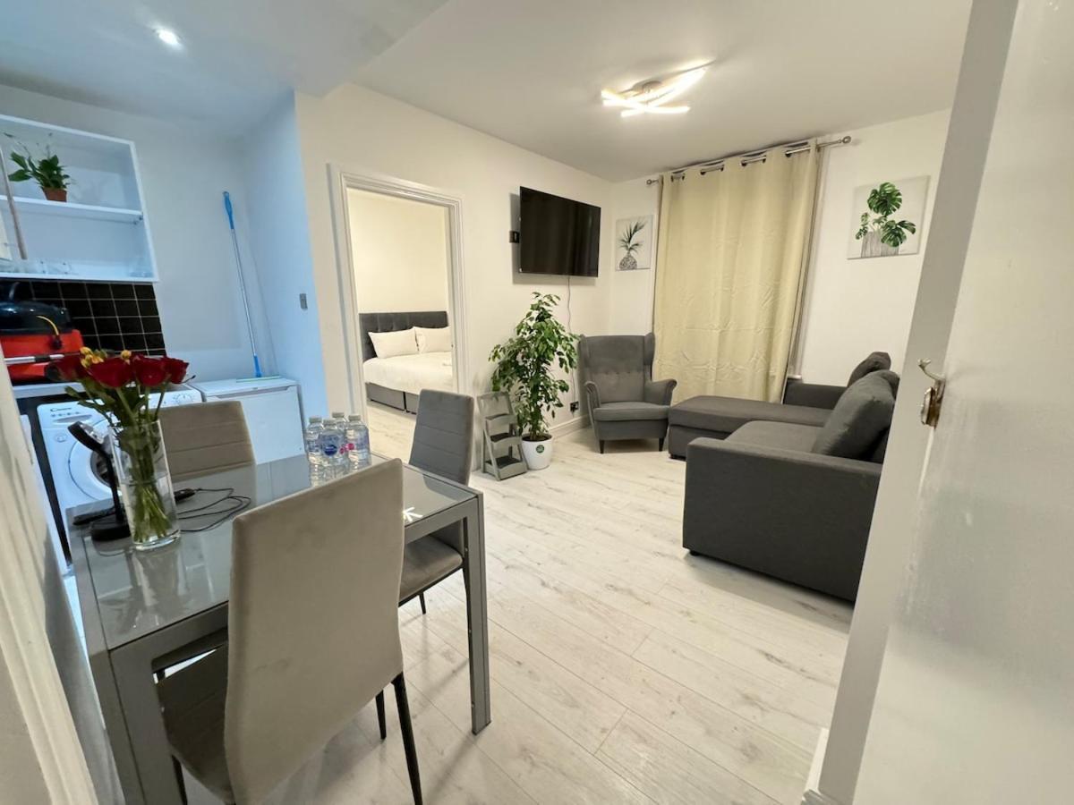 One Bedroom Flat 2nd Floor Victoria Appartamento